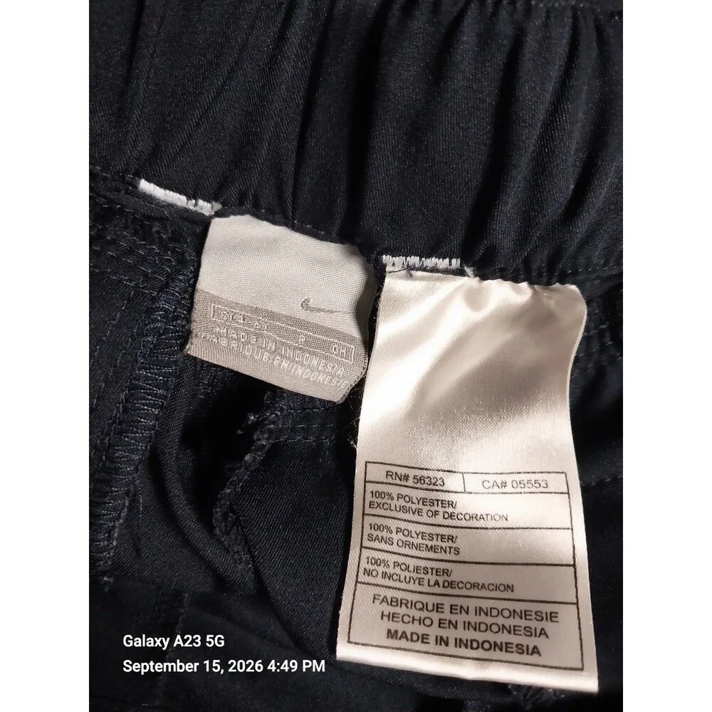 Nike rise inches